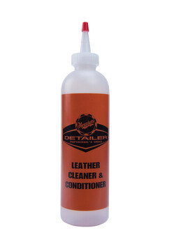 Очищувач і кондиціонер для шкіри D18001 Detailer Leather Cleaner and Conditioner, 3.78 л